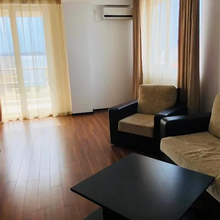 Cozy Lakeview Mamaia Nord *